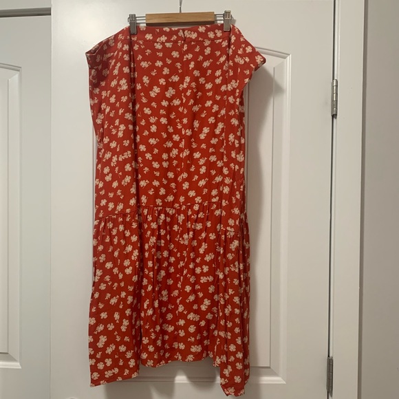 Madewell Ruffle-Wrap Midi Skirt in Happy Hibiscus Size 24 - Picture 6 of 9